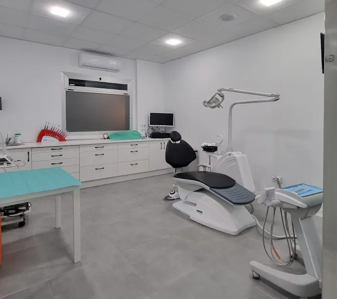 Dentista en Alcorcón Clínica Dental Rivera Odontólogos implantología Periodoncia - Alcorcón