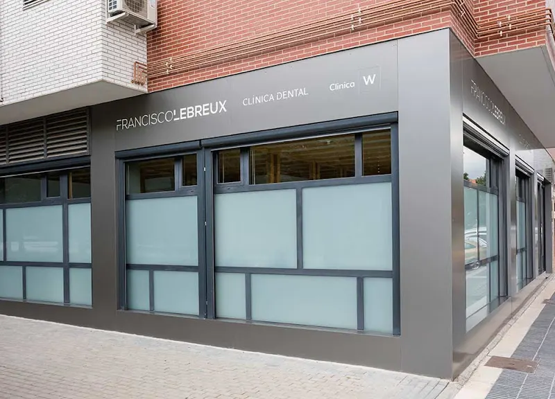 Clínica Dental Francisco Lebreux - Dentista en Valdemoro - foto 3