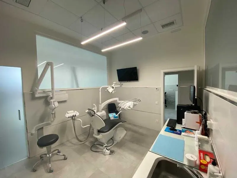 Clinica Dental Siglo XXI. El Cañaveral - Madrid