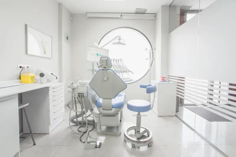 CLÍNICA DENTAL GARMAR