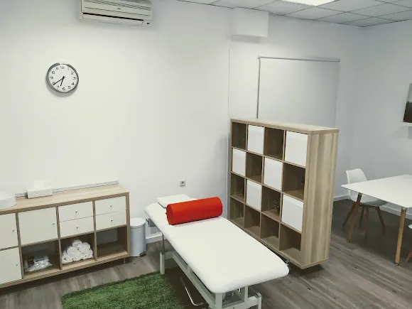 CMDent Centro Médico Dra.Sara Sánchez Provedo - Centro médico en Villanueva de la Cañada