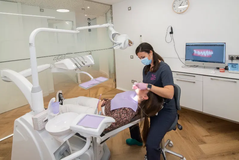 Clínica Dental en Móstoles Esther Maján Dentistas Odontólogos Tratamientos Dentales EconómicosOferta