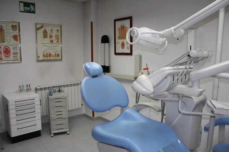 Clinica Dental Avenida. Odontobucal,S.L.P.U.