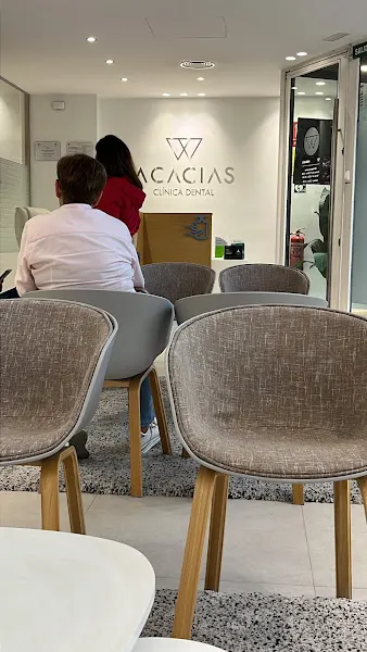 Clinica Dental Acacias - Clínica dental en Madrid