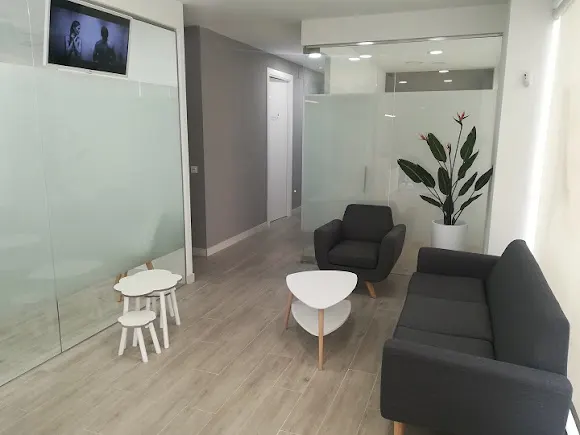 CLINICA DENTAL DREAM - Pinto