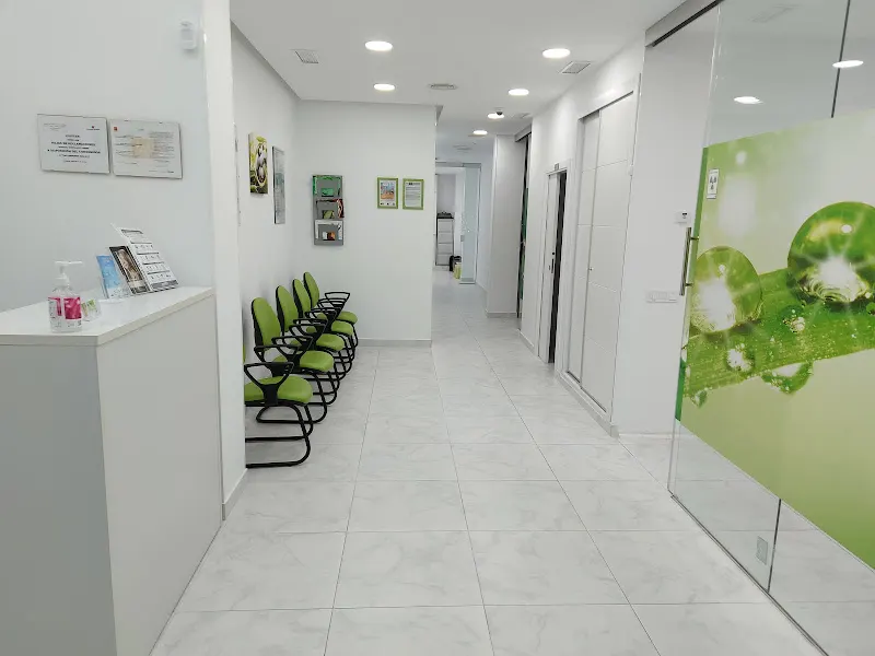 MAXDENT CLÍNICA DENTAL