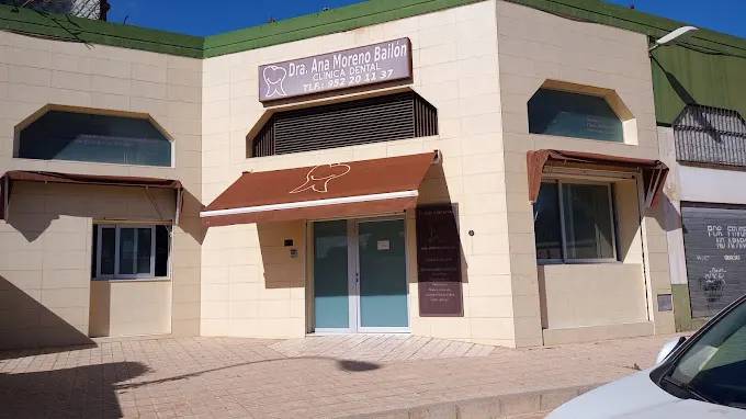 Clínica Dental Ana Moreno y Lucas Villodres - Málaga