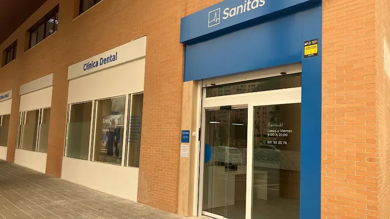 Clínica Dental Sanitas Milenium Teatinos