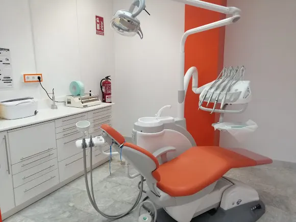 Clínica Dental MC y Centro Médico - Torrox