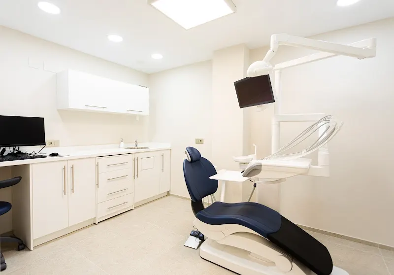 CLINICA MUÑOZ - Odontología Especializada y Medicina Estética - Alhaurin de la Torre