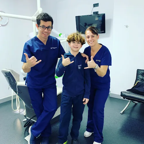 Xmile Studio Dental Clinic | Clinica Dental Fuengirola