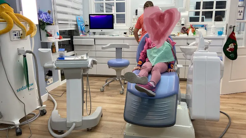 CENTRO DENTAL FUENGIROLA - Clínica dental en Fuengirola - foto 2