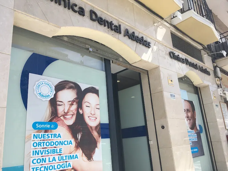 Clínica Dental Adeslas