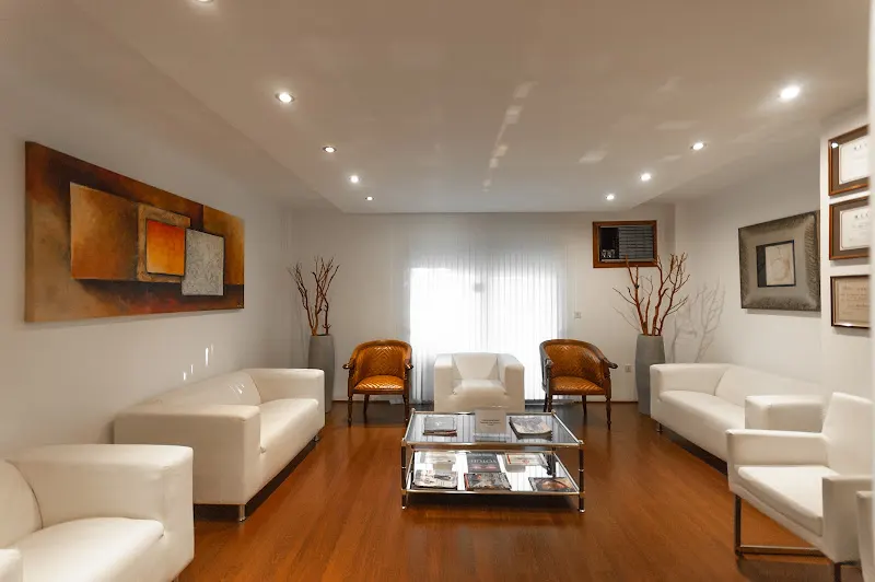 Dr. Dodds Clínica Dental Estepona - Clínica dental en Estepona - foto 2