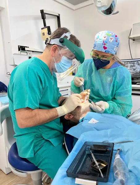 Odontomel - Clínica dental en Melilla - foto 2