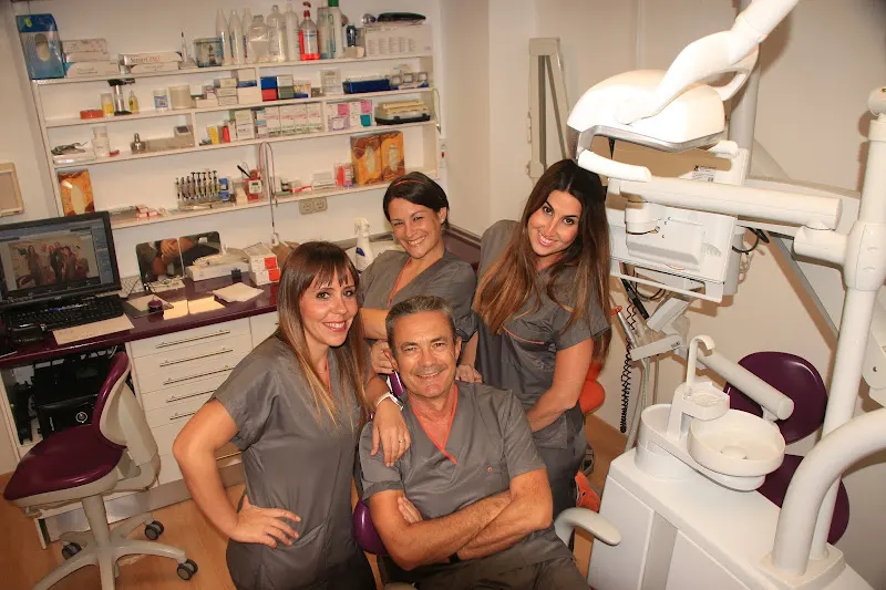 Clínica Dental Enrique Remartinez Burkhalter