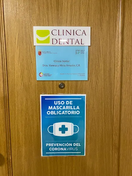 Clínica Dental Vanessa y Alicia Amador Sánchez C.B