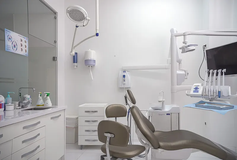 Clínica Dental Dávalos & Balboa- Invisalign Murcia- Implantes dentales- Centro