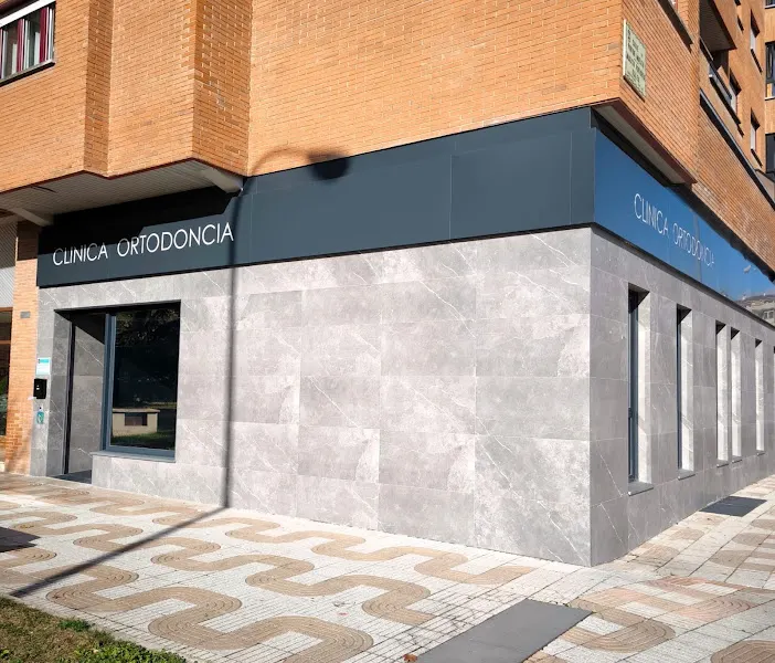 Clínica Ortodoncia Rouch Gorostidi - Ortodoncista en Pamplona - foto 2