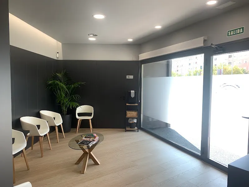 Clínica Dental Dr. Alejandro Llamas - Tudela