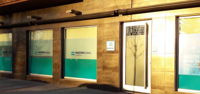 CLÍNICA DENTAL PASTOR CASAS - Clínica dental en Palencia - foto 2