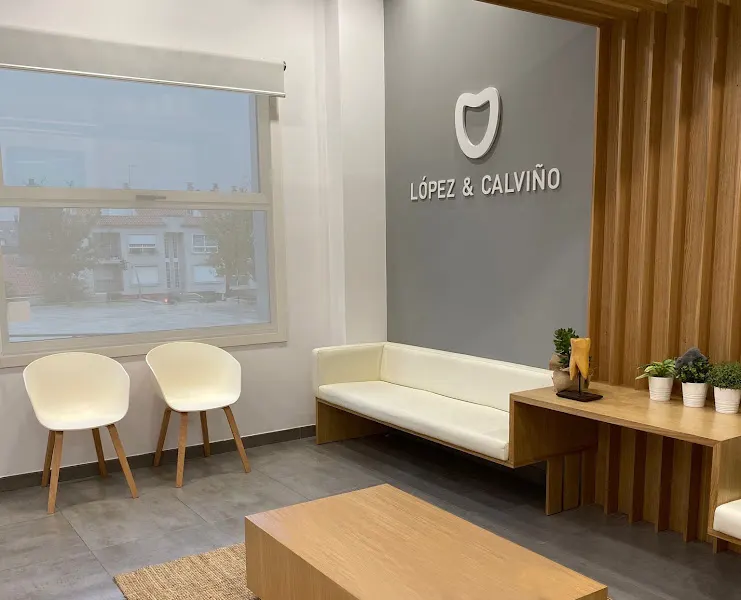 Clínica Odontológica López y Calviño - Dentista en Vilagarcía de Arousa - foto 2