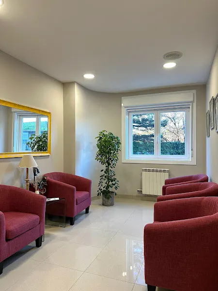 Clínica Dental Navarro - Pontevedra