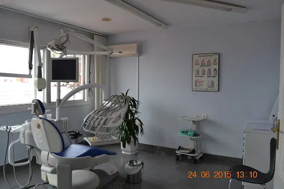 CLÍNICA DENTAL DR.MIGUEL DOPICO RODRIGUEZ