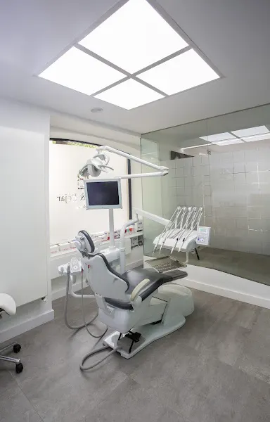 Clínica dental Llerandi & Béjar