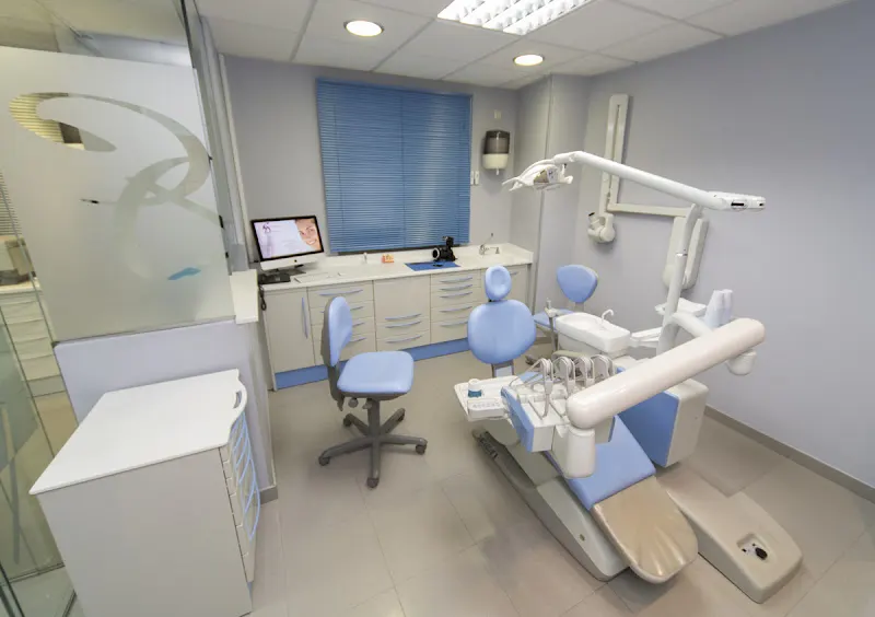 Clínica Dental Esteban Salamanca - Cuéllar