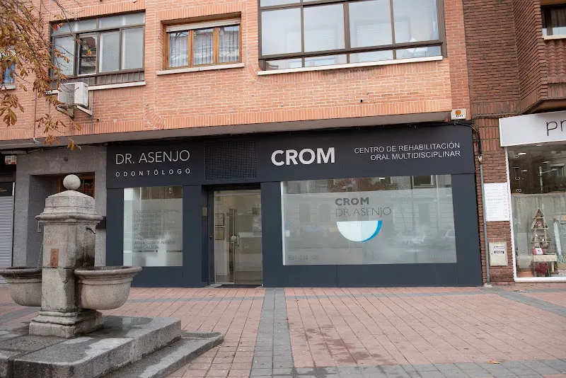 DR. ASENJO Clínica Dental CROM Segovia - Clínica dental en Segovia - foto 2