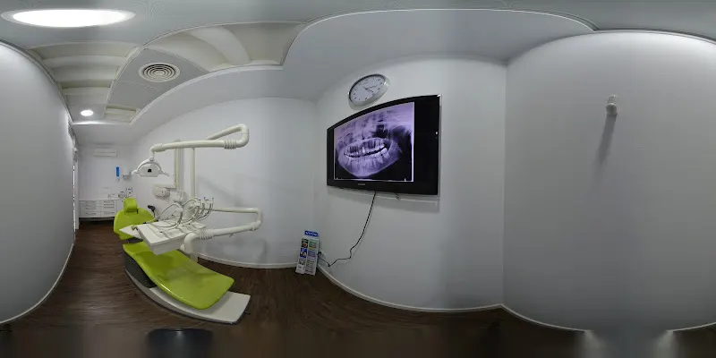 Microdental Dr. Alfonso Orejas - Dentista en Segovia - foto 2