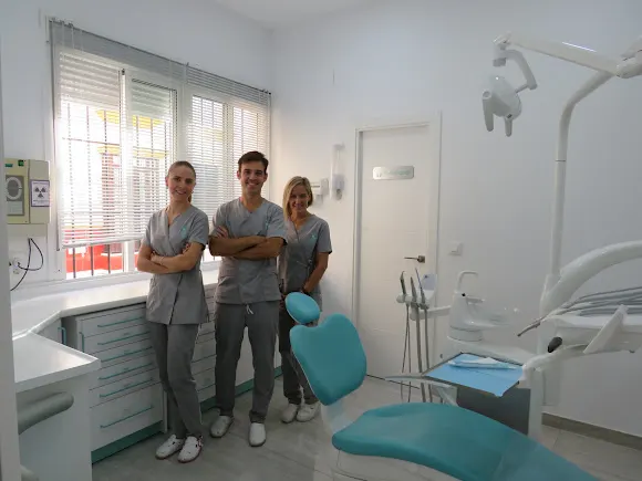 ALMA DENTAL PARADAS - Arahal