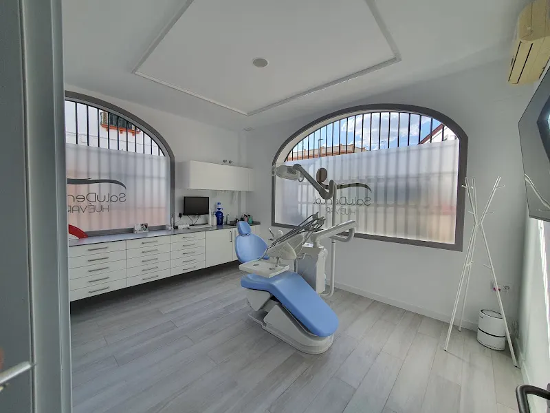 SaluDental Huévar - Dentista en Sevilla - foto 2