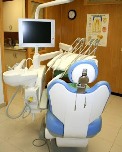 Clínica Dental San Eustaquio - Sanlucar la Mayor