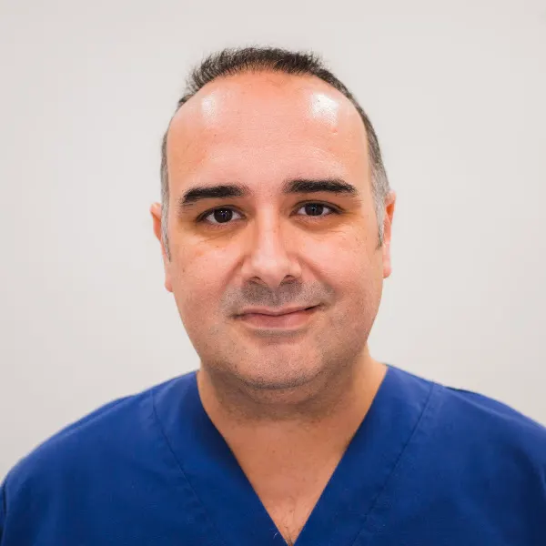 ANTONIO LOSADA - Dentista en Utrera - foto 2