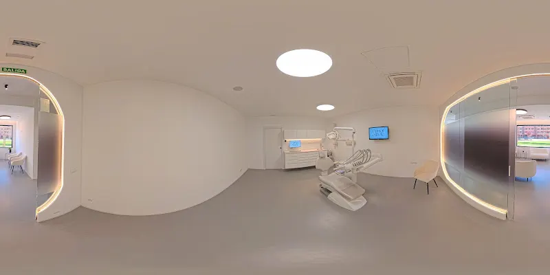 Clínica Dental Esthetic by LT Tortosa Dra.Tafalla