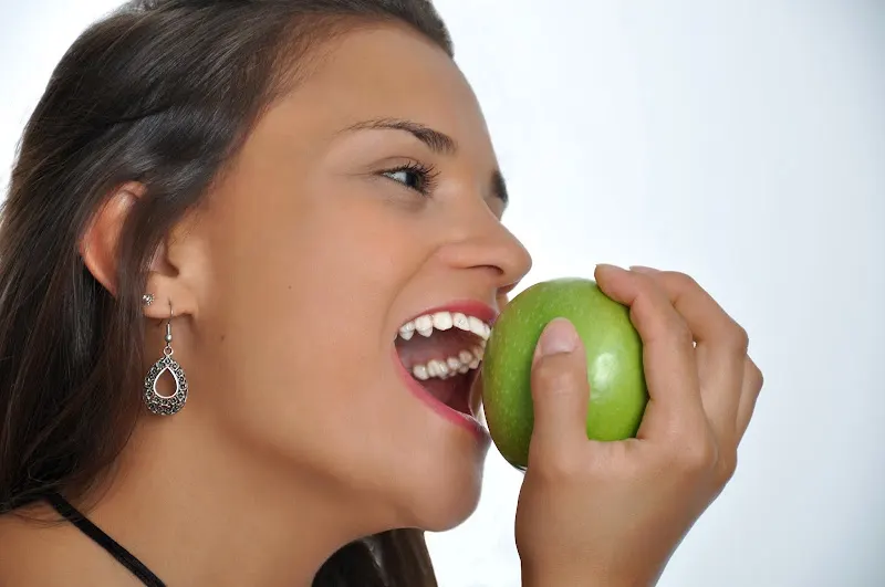 AMOREDENT, S.L. - Periodoncista de implantes dentales en Tarragona - foto 2