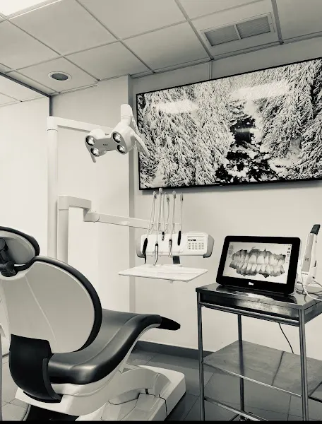 HQ TENERIFE Clínica Dental (San Isidro de Abona) - Clínica dental en Granadilla de Abona - foto 2