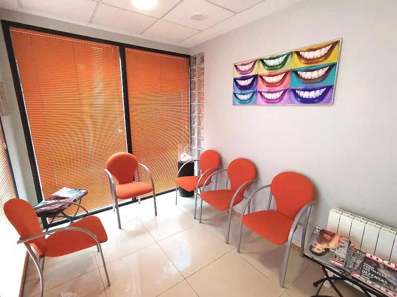 Centro Odontologico Forner -Dra. Carmen Forner- ATM, Periodoncia, Rejuvenecimiento Labial