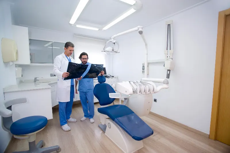 Cliniksalud ODONTOLOGÍA &MEDICINA ESTÉTICA. - Algemesí