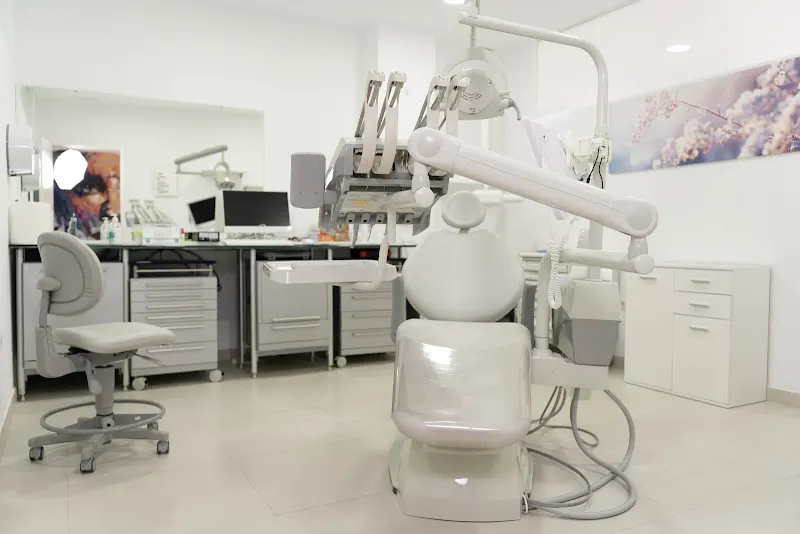 Clínica Dental Del Turia