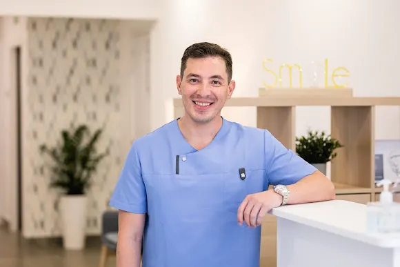 Clínica Ricardo Sánchez, especialista en Implantes Dentales y Ortodoncia Invisible (Valencia, Campanar) - Valencia