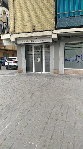 Clinica Dental Cabrera(Dra. Cabrera Tarín odontología avanzada) - Clínica dental en Manises