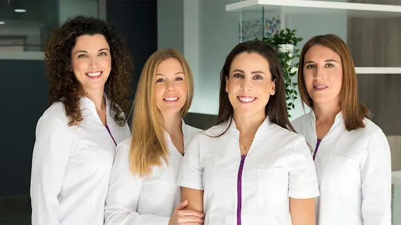 Clinica dental Paula Vidal (Gandia)