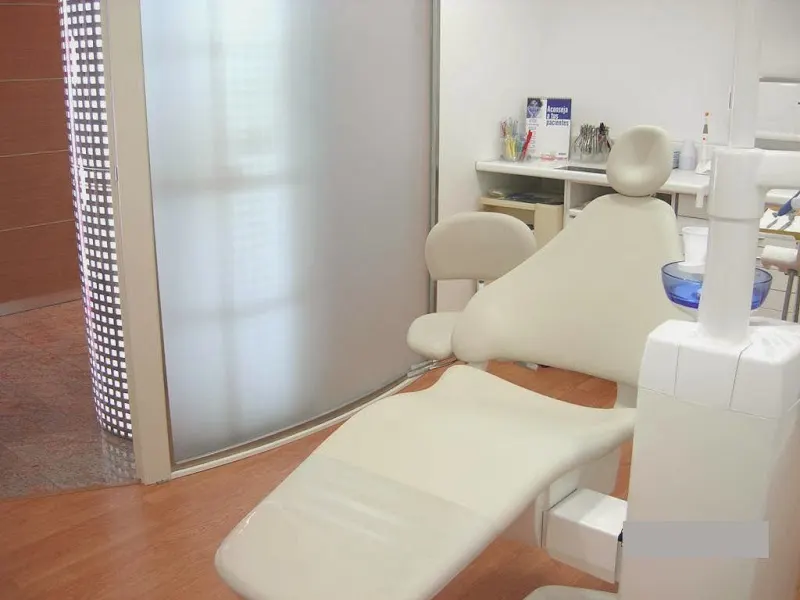 Clínica Dental Ferrer. Niños Y Adultos