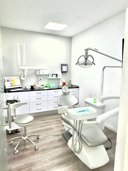 Clínica Dental Dr. Peset