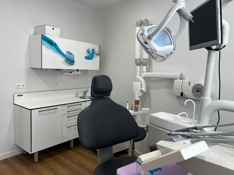 Clínica dental María Prieto - Dentista en Tudela de Duero