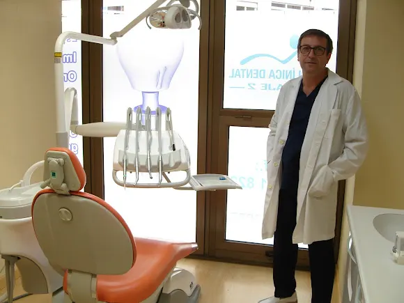 Clínica dentistas Pasaje 2 S L