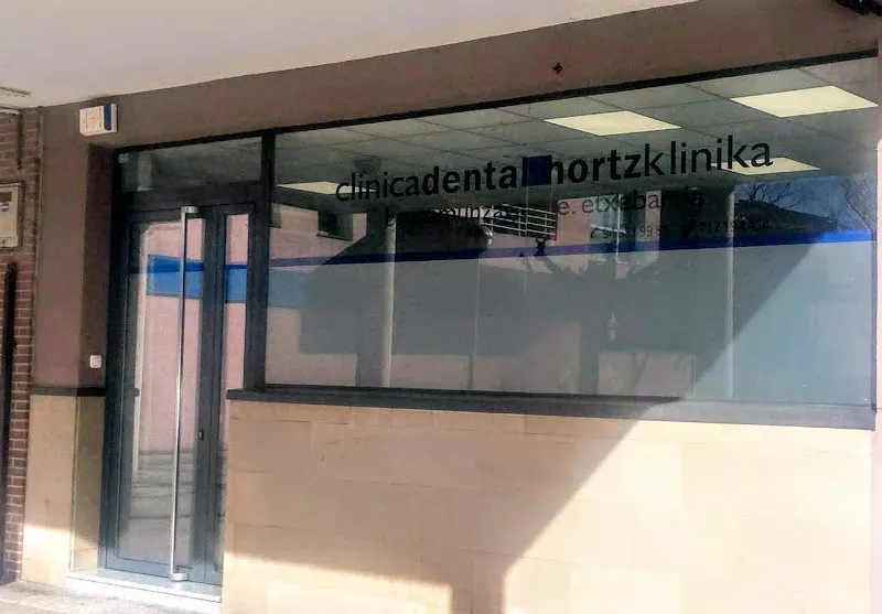 Clinica Dental Unamunzaga-Etxebarria - Dentista en Durango - foto 2